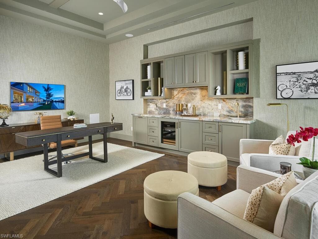 575 17th AVE S, NAPLES FL 34102-17