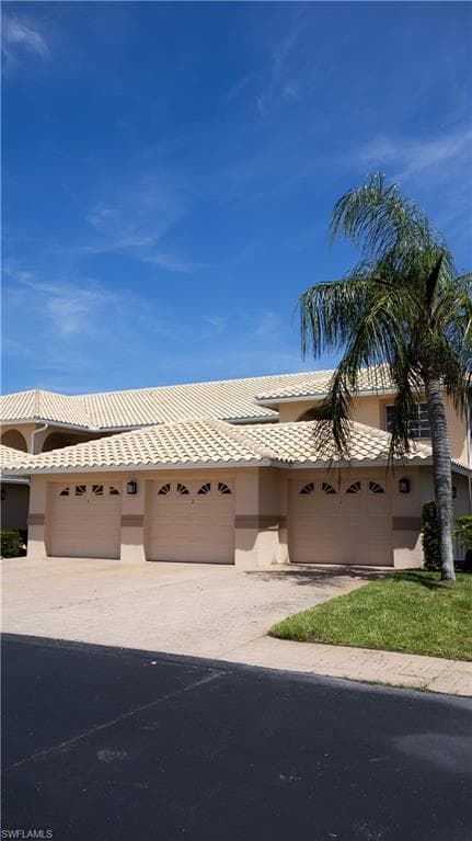 9061 Michael CIR # 2, NAPLES FL 34113-1