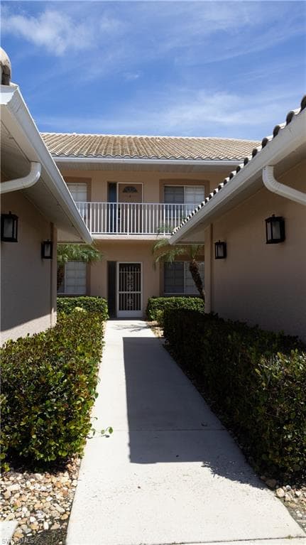 9061 Michael CIR # 2, NAPLES FL 34113-5