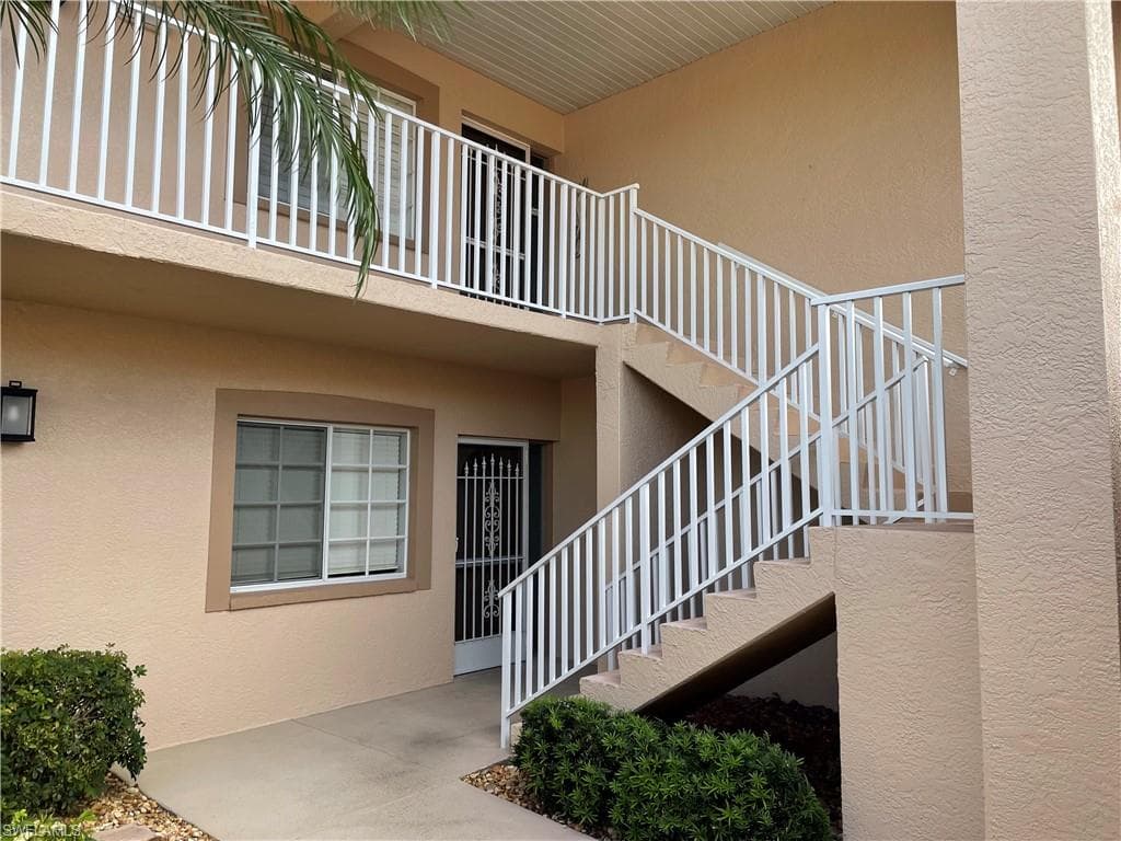 9061 Michael CIR # 2, NAPLES FL 34113-7