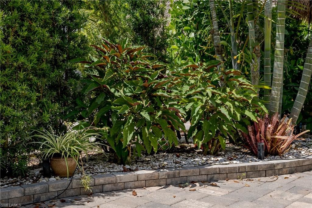 13573 Snapper LN, NAPLES FL 34114-22