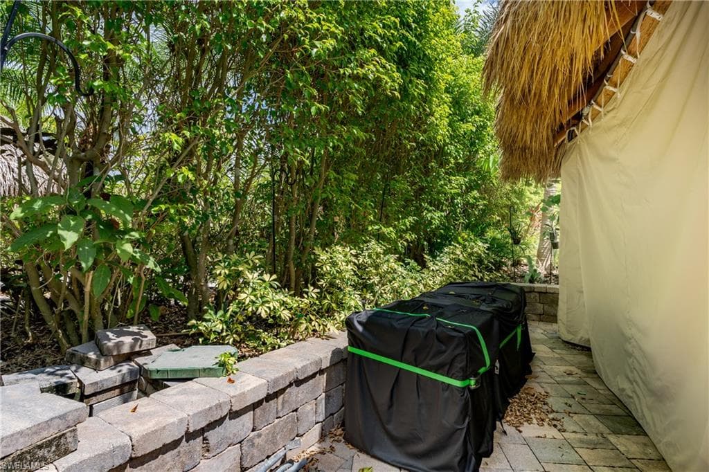 13573 Snapper LN, NAPLES FL 34114-26