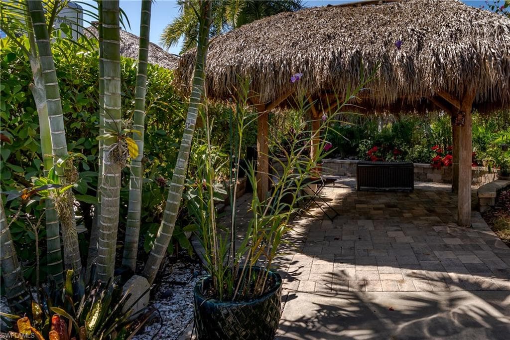 13573 Snapper LN, NAPLES FL 34114-1