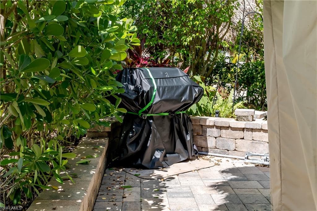 13573 Snapper LN, NAPLES FL 34114-25