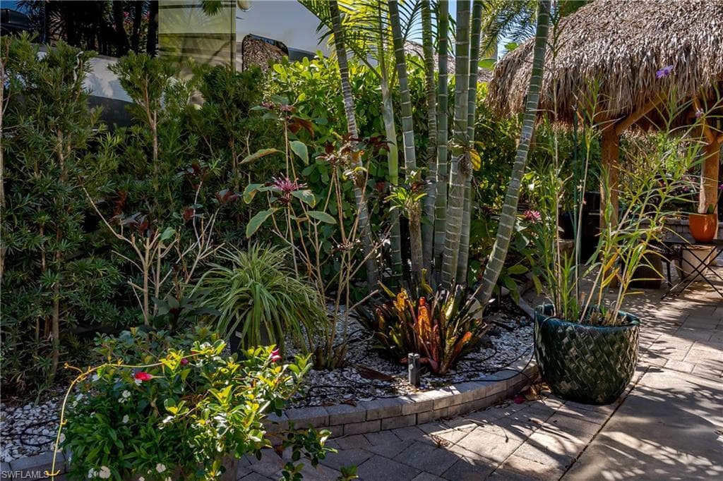 13573 Snapper LN, NAPLES FL 34114-2