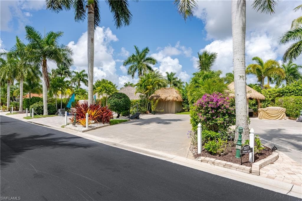 13573 Snapper LN, NAPLES FL 34114-14