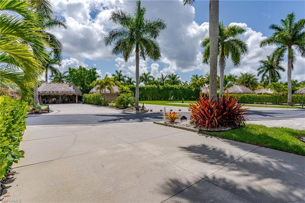 13573 Snapper LN, NAPLES FL 34114-34