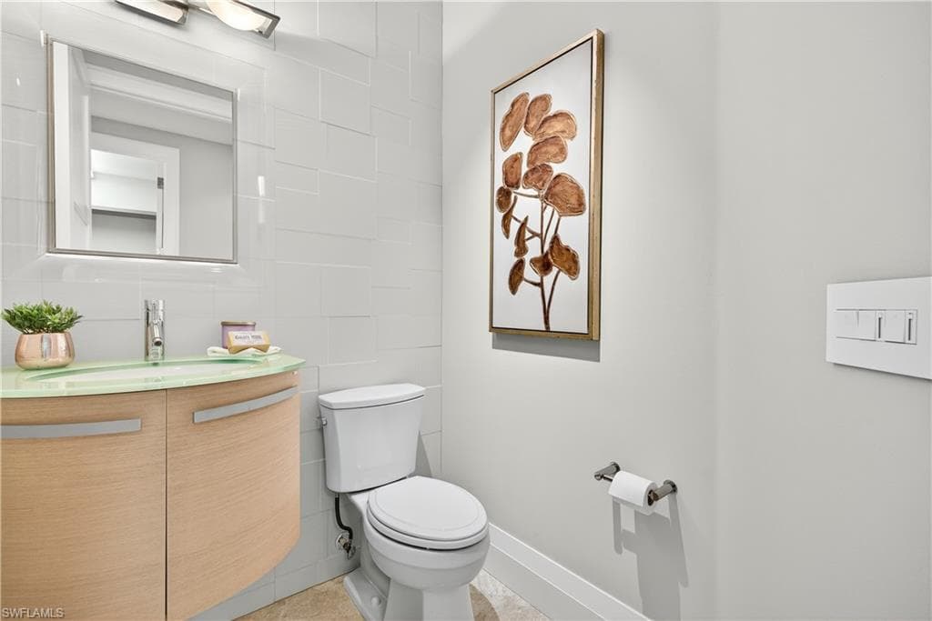 9014 Whimbrel Watch LN # 101, NAPLES FL 34109-21