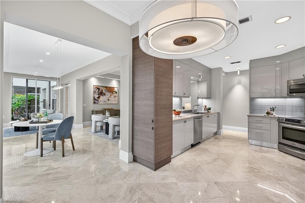 9014 Whimbrel Watch LN # 101, NAPLES FL 34109-13