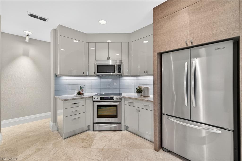 9014 Whimbrel Watch LN # 101, NAPLES FL 34109-7