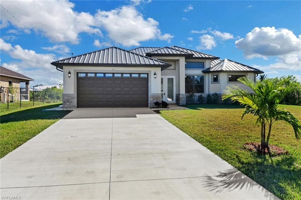 3303 16th ST W, LEHIGH ACRES FL 33971-1