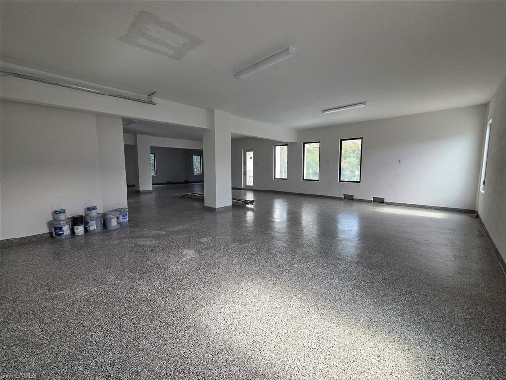 231 1st ST-33