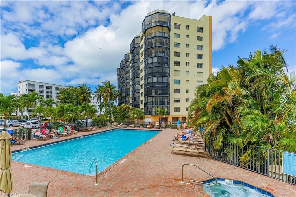 4263 Bay Beach LN 111-16