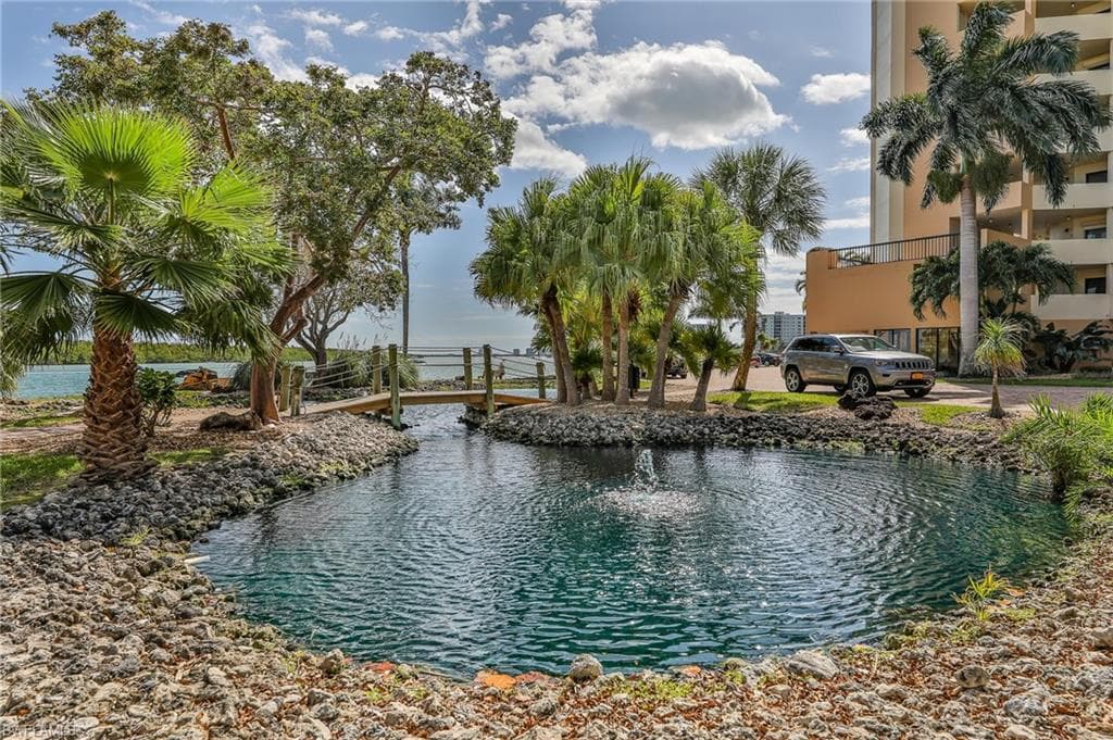4263 Bay Beach LN 111-17