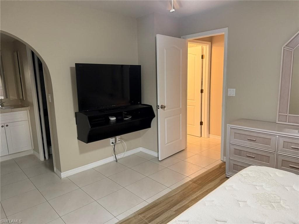 829 SW 47th TER # 204, CAPE CORAL FL 33914-24