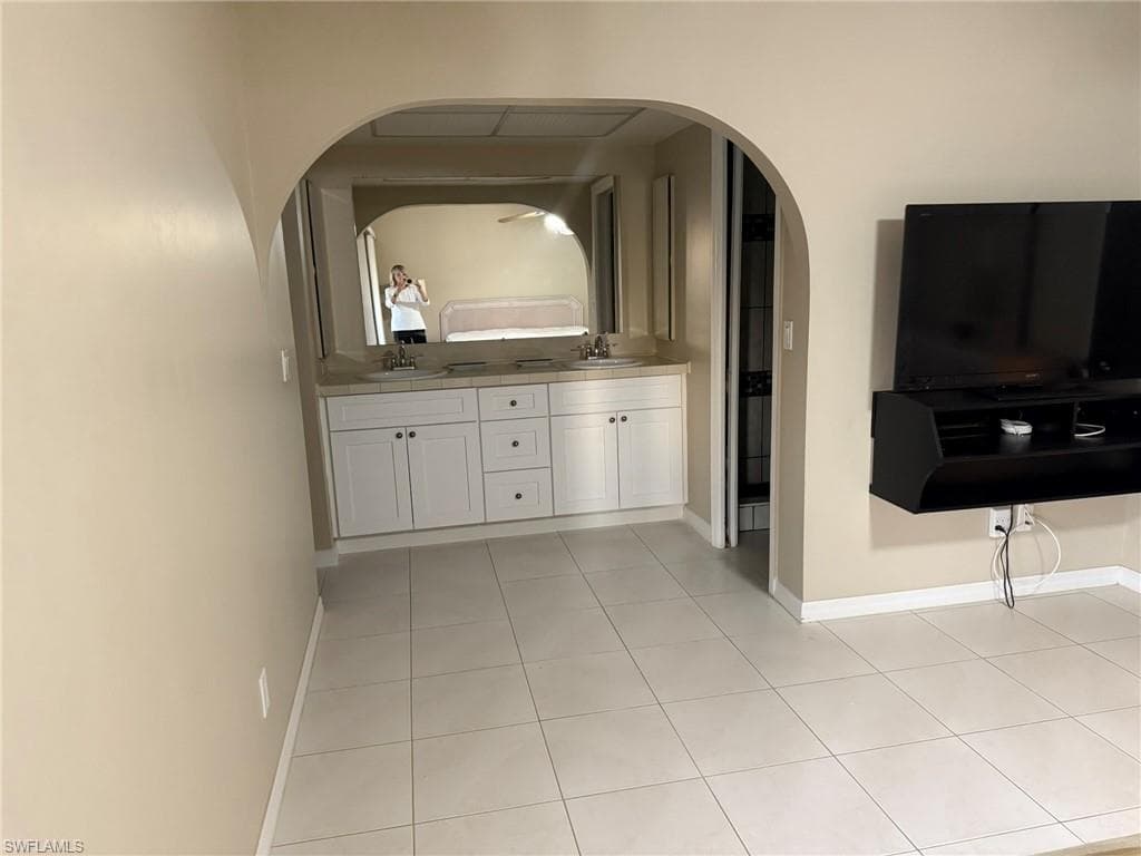 829 SW 47th TER # 204, CAPE CORAL FL 33914-27