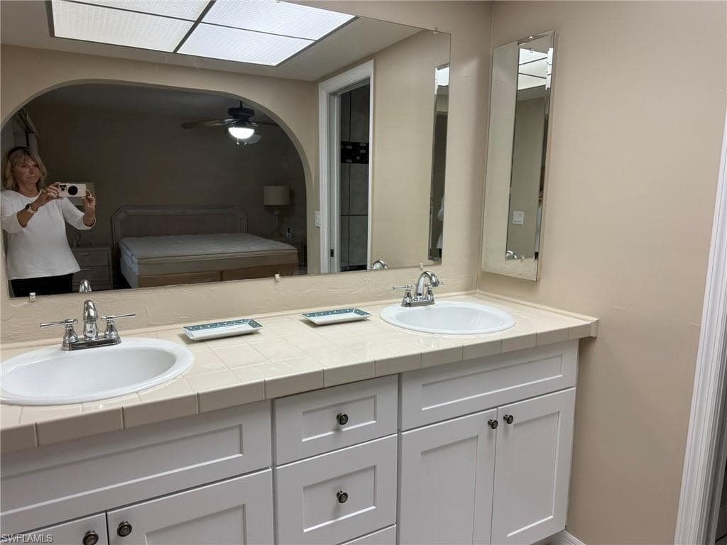 829 SW 47th TER # 204, CAPE CORAL FL 33914-28