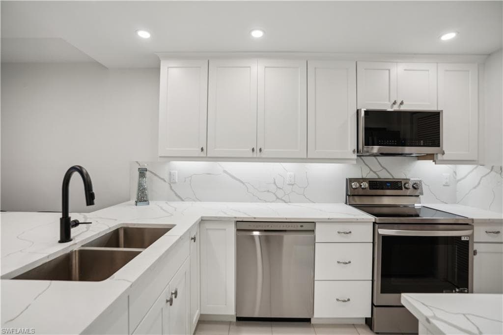 25900 Hickory BLVD # 605, BONITA SPRINGS FL 34134-15