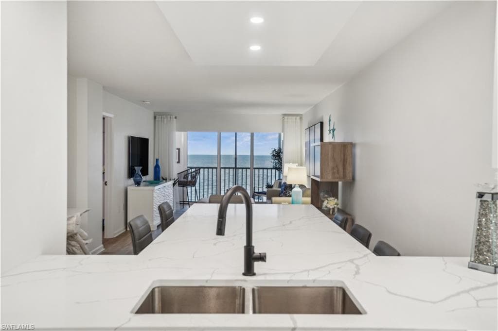 25900 Hickory BLVD # 605, BONITA SPRINGS FL 34134-13