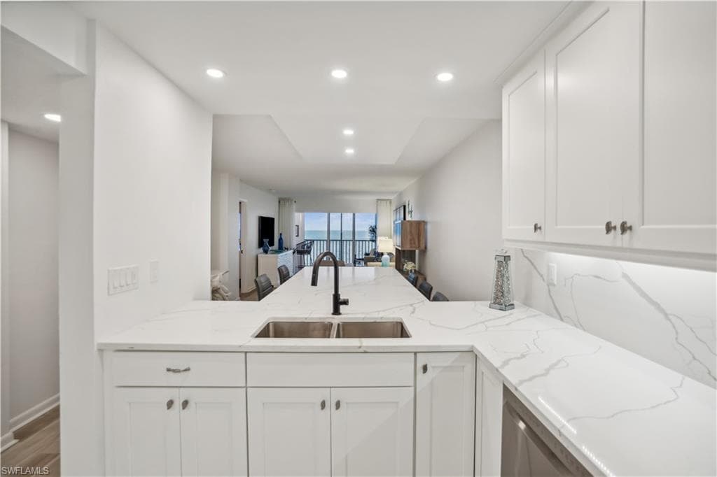 25900 Hickory BLVD # 605, BONITA SPRINGS FL 34134-14