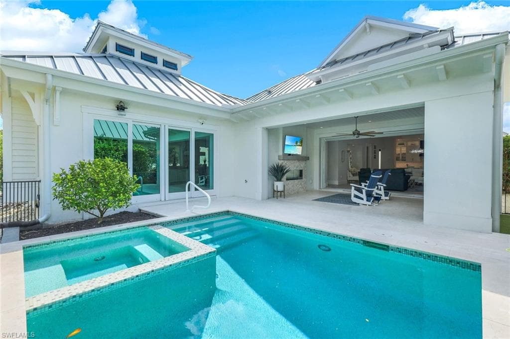 1463 2nd AVE S, NAPLES FL 34102-23