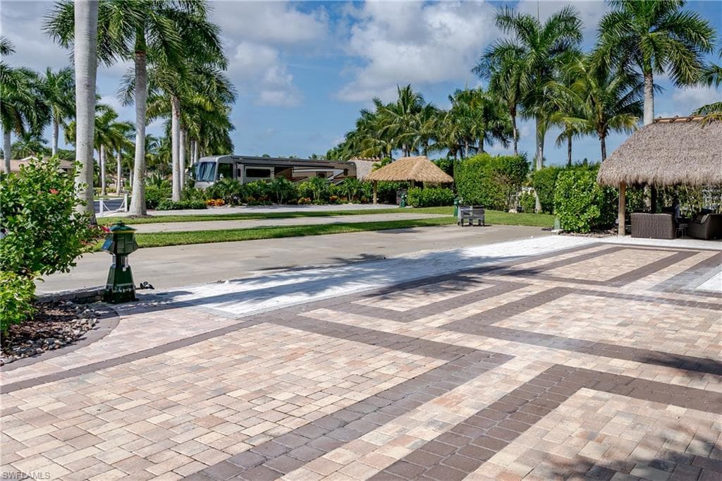 13367 Snook CIR, NAPLES FL 34114-4