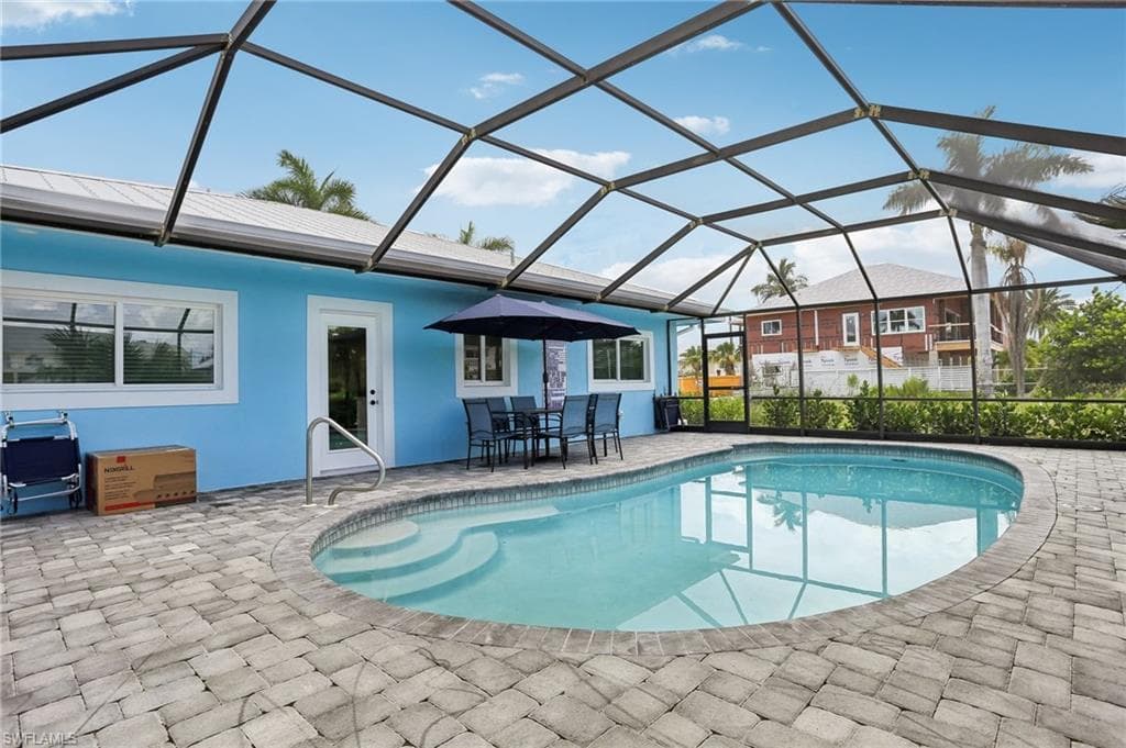 267 Flamingo ST-31