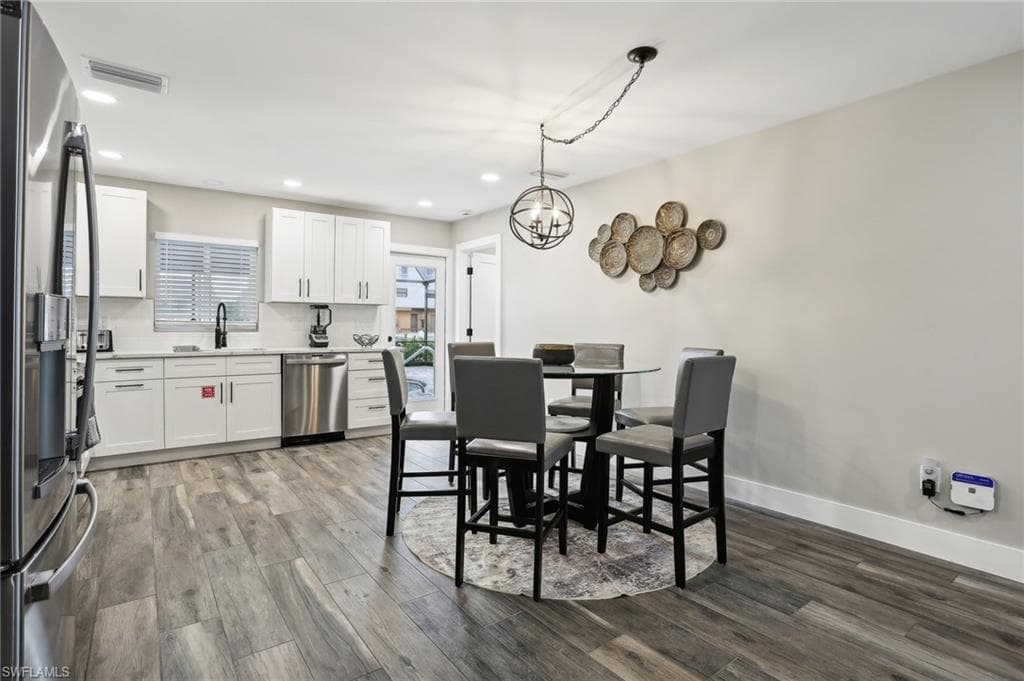 267 Flamingo ST-8