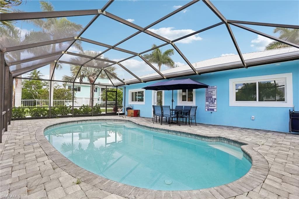 267 Flamingo ST-32