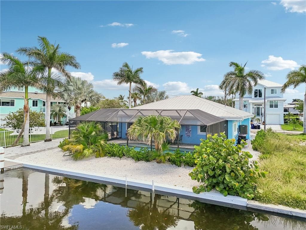 267 Flamingo ST-40
