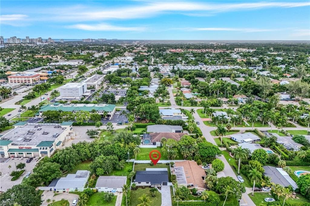 975 22nd AVE N, NAPLES FL 34103-31