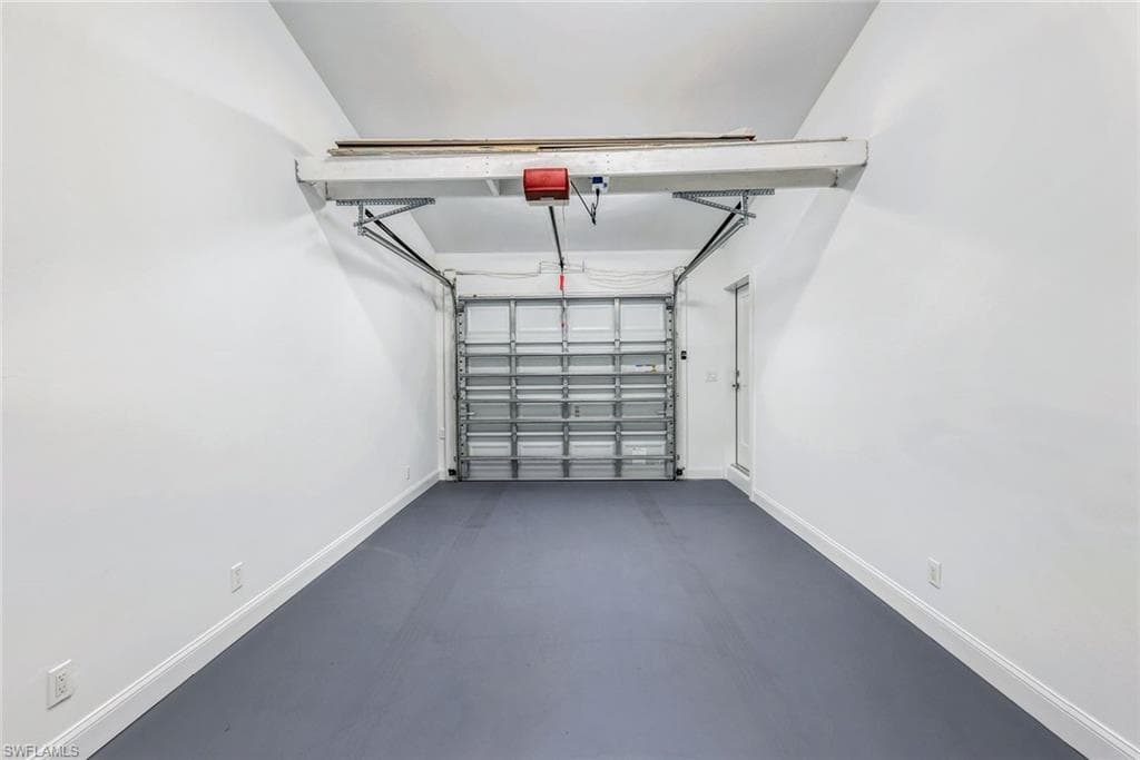 975 22nd AVE N, NAPLES FL 34103-20