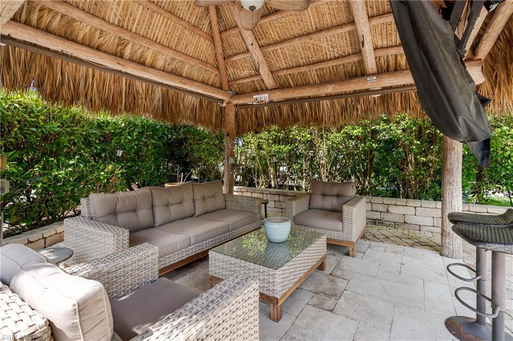 13565 Snapper LN, NAPLES FL 34114-1