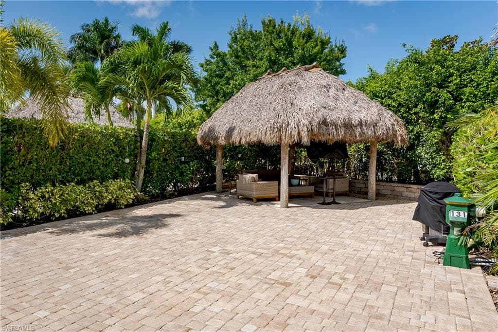 13565 Snapper LN, NAPLES FL 34114-17