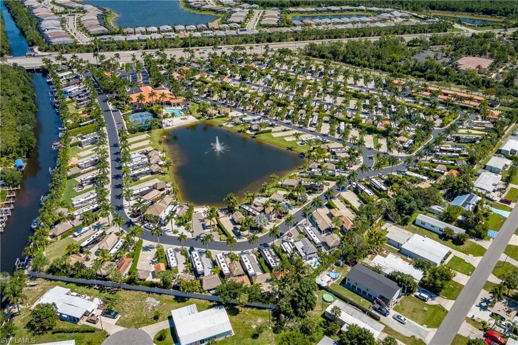 13453 Ladyfish LN, NAPLES FL 34114-42