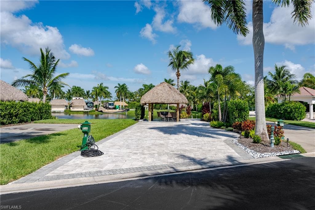 13453 Ladyfish LN, NAPLES FL 34114-27