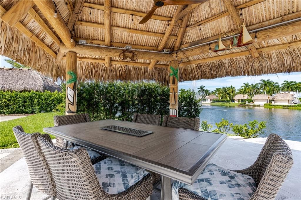 13453 Ladyfish LN, NAPLES FL 34114-9