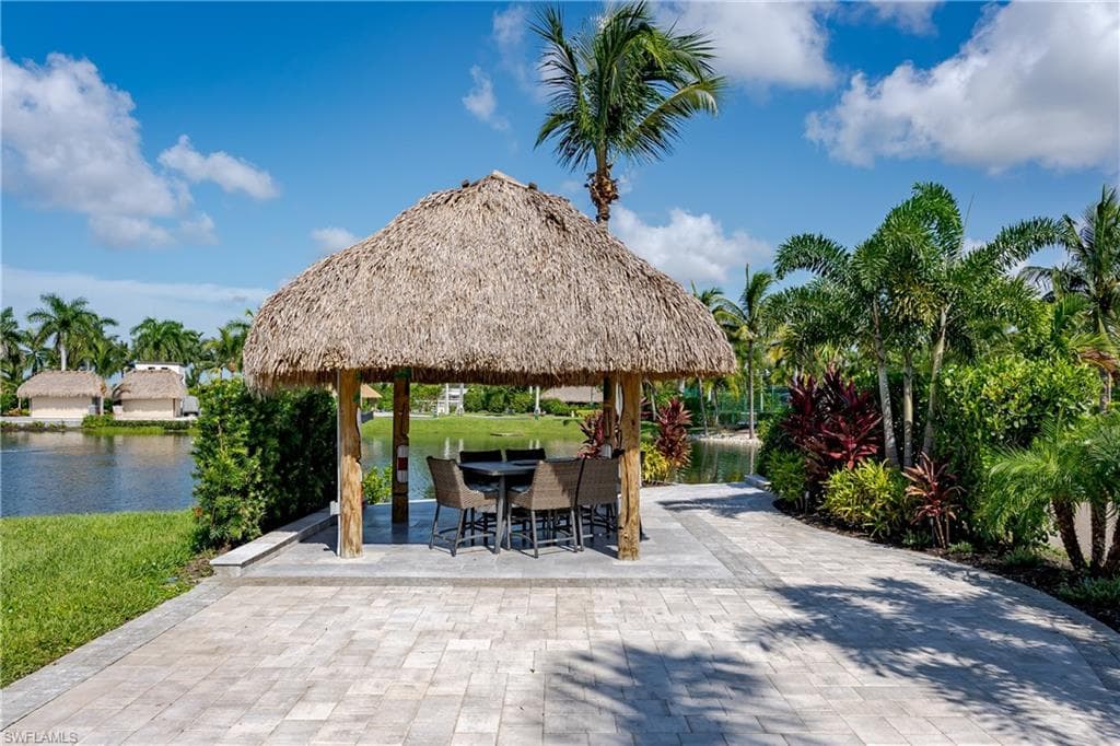 13453 Ladyfish LN, NAPLES FL 34114-13
