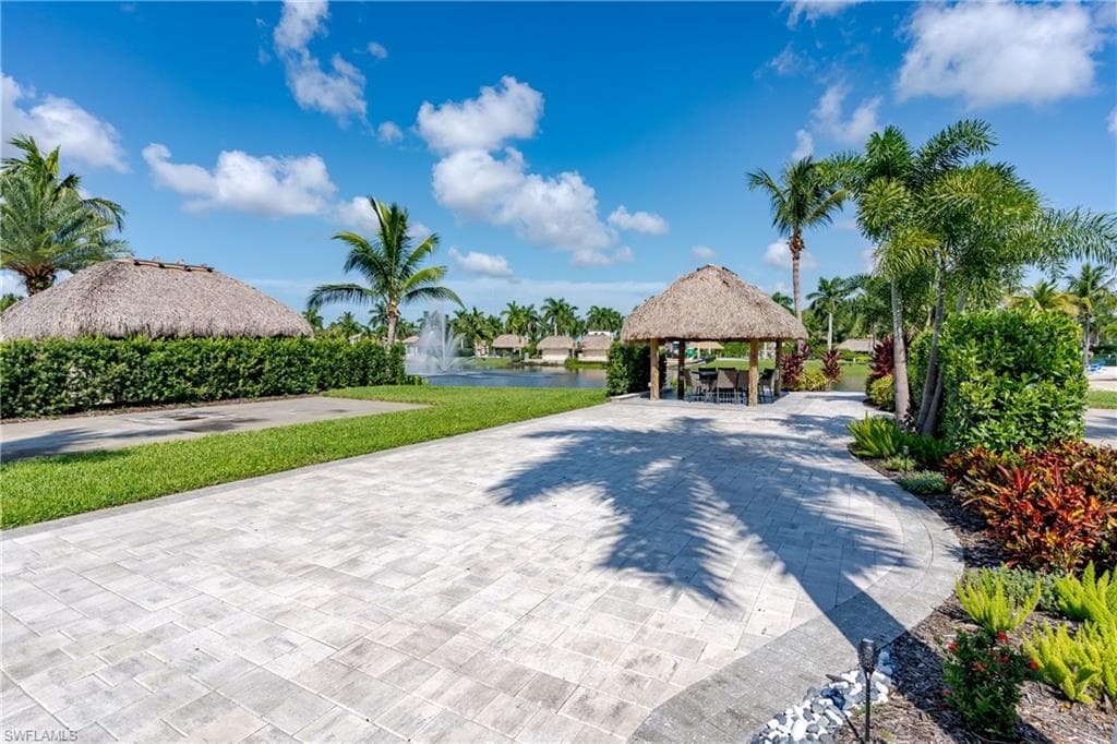 13453 Ladyfish LN, NAPLES FL 34114-30