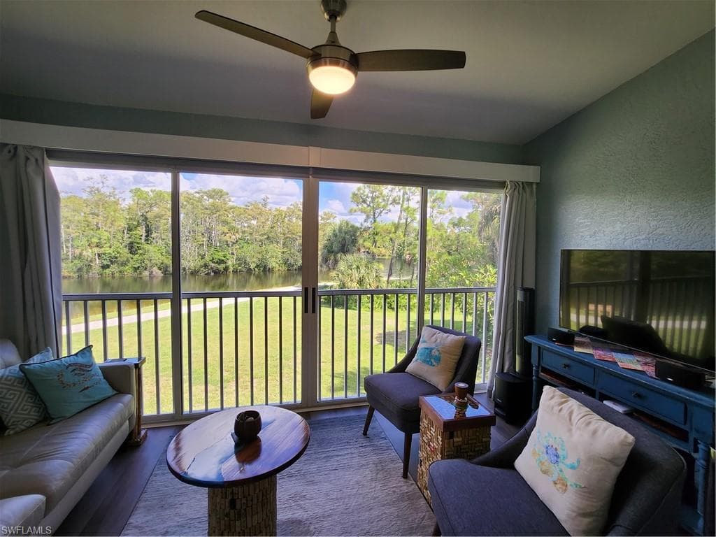 524 Lake Louise CIR # 504, NAPLES FL 34110-22