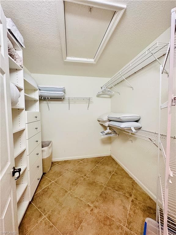 16152 Parque LN, NAPLES FL 34110-22