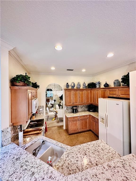 16152 Parque LN, NAPLES FL 34110-10