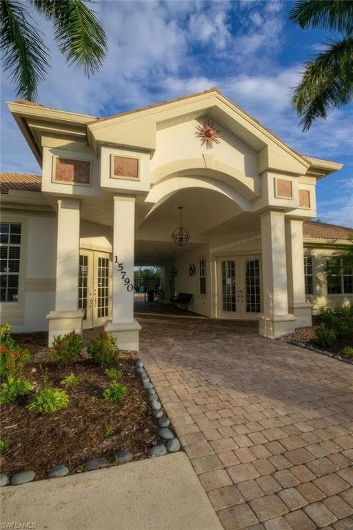 16152 Parque LN, NAPLES FL 34110-38
