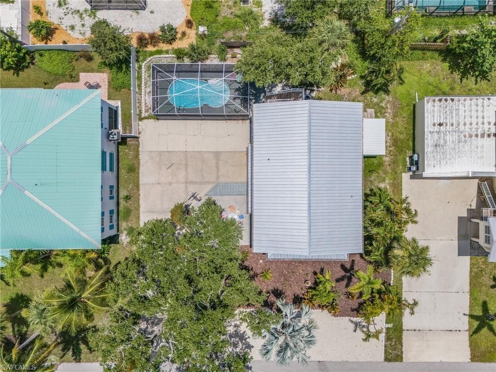 140 Bay Mar DR, FORT MYERS BEACH FL 33931-7