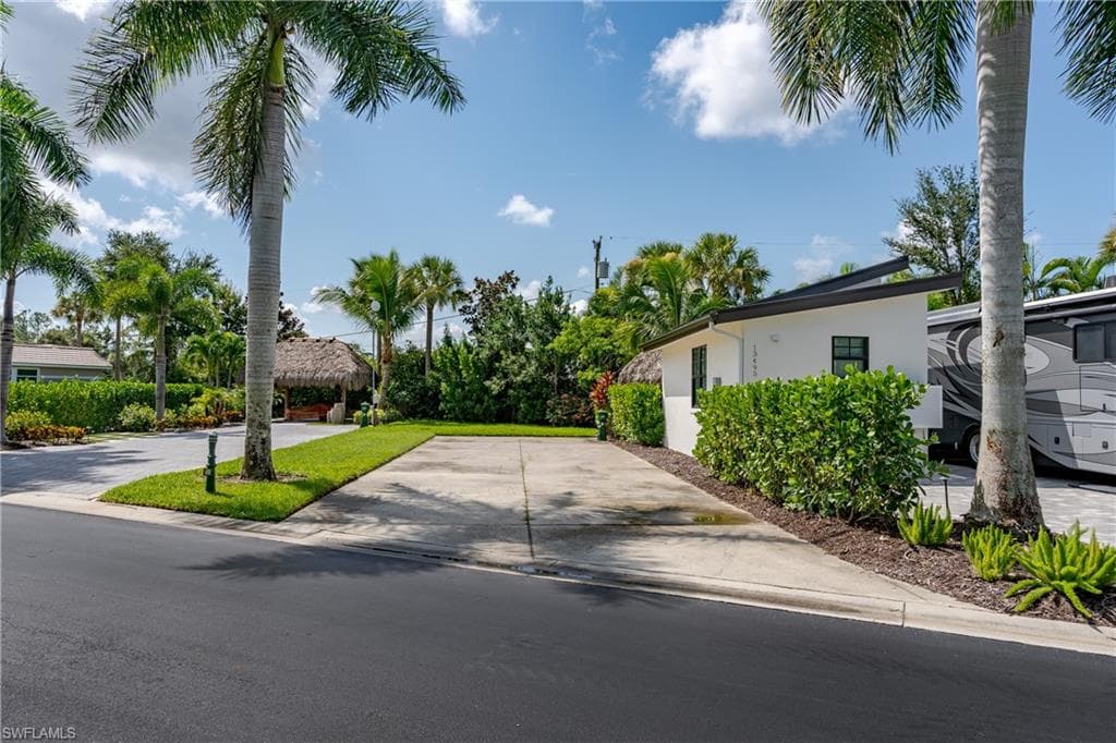 13499 Snook CIR, NAPLES FL 34114-8