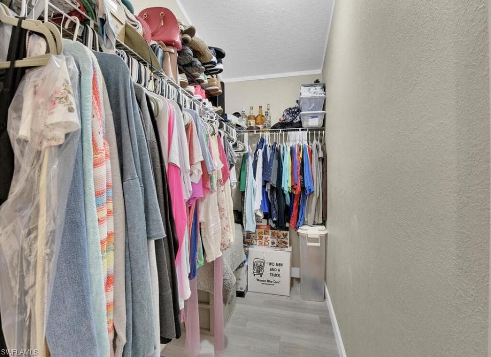 54 Oyster Bay LN, FORT MYERS BEACH FL 33931-14