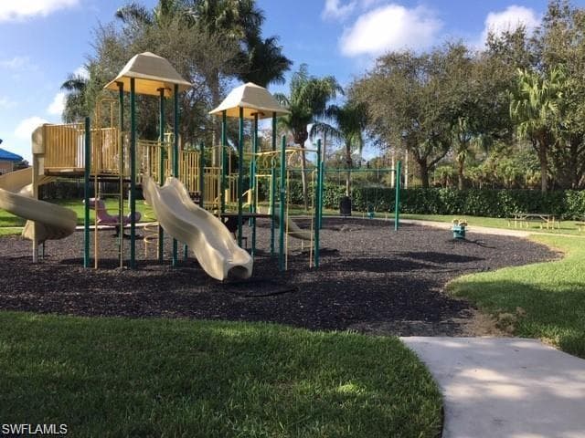 4980 Rustic Oaks CIR, NAPLES FL 34105-22