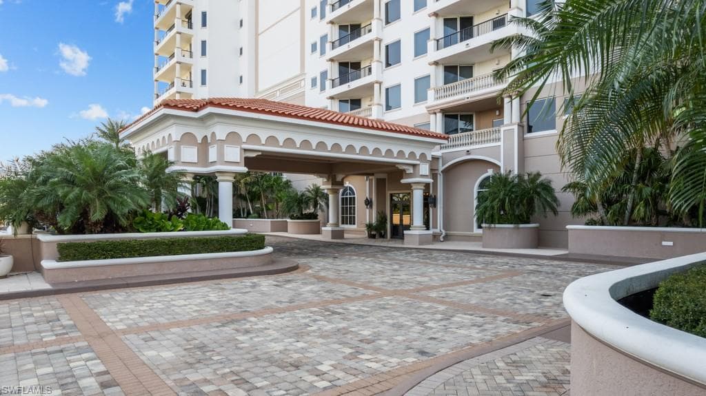 1060 Borghese LN # 205, NAPLES FL 34114-45