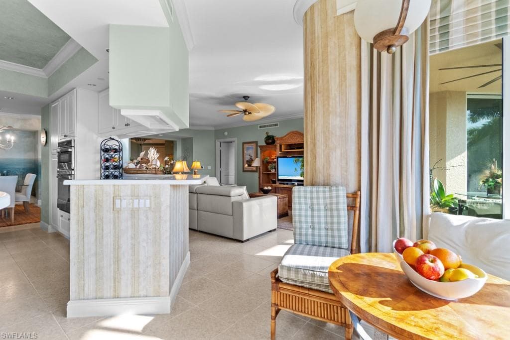 1060 Borghese LN # 205, NAPLES FL 34114-15