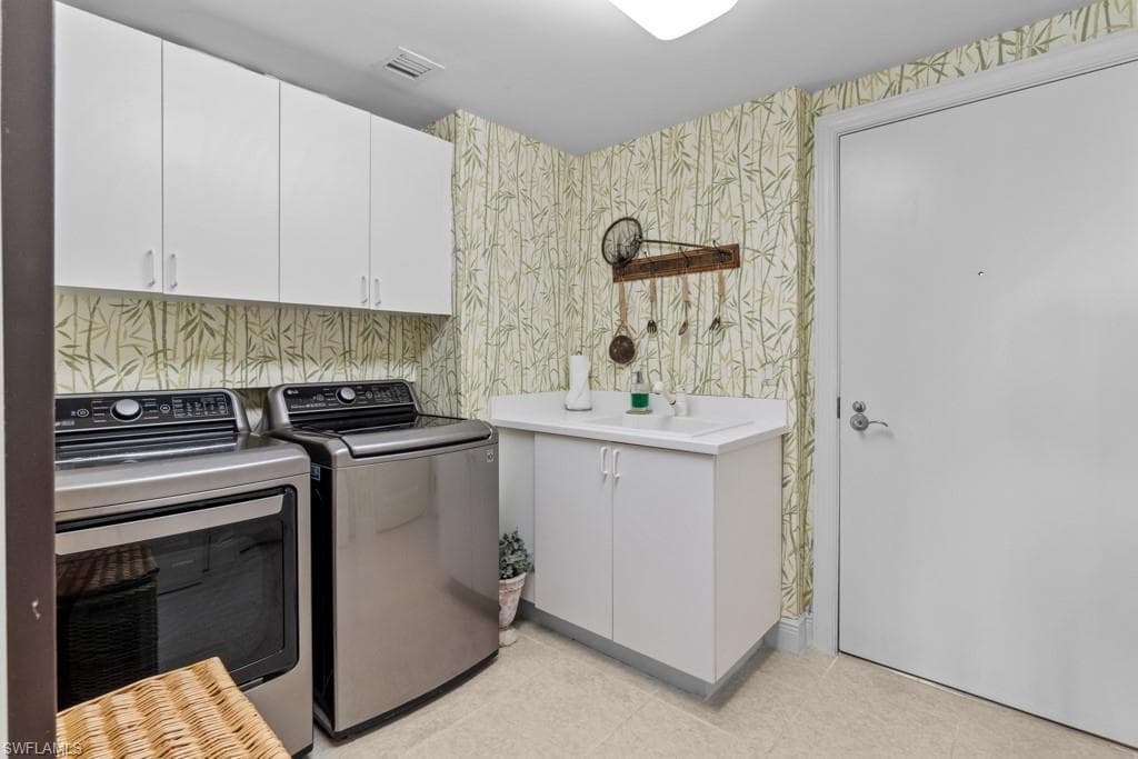 1060 Borghese LN # 205, NAPLES FL 34114-32